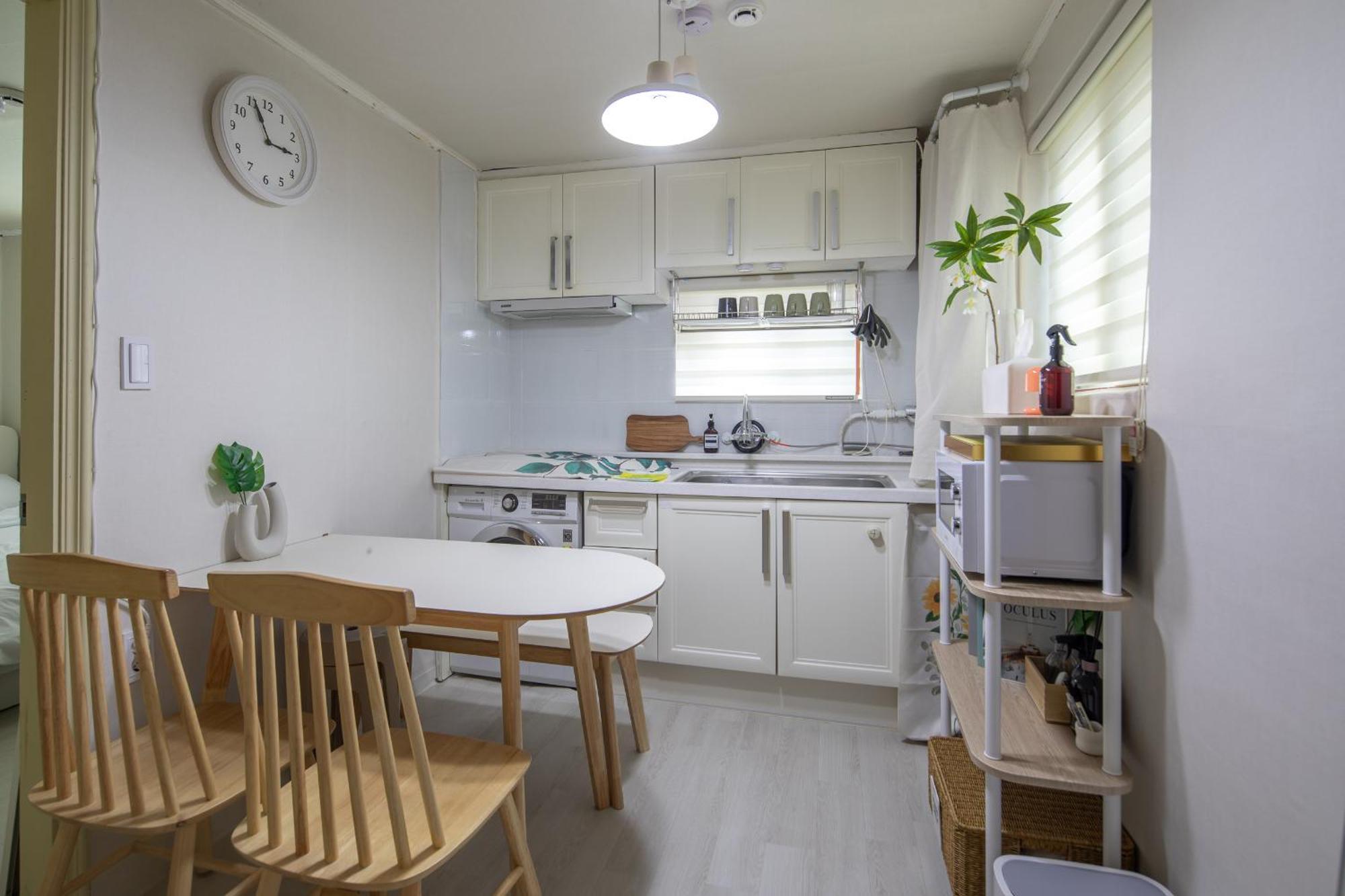 Ivy House Hapjeong Apartment